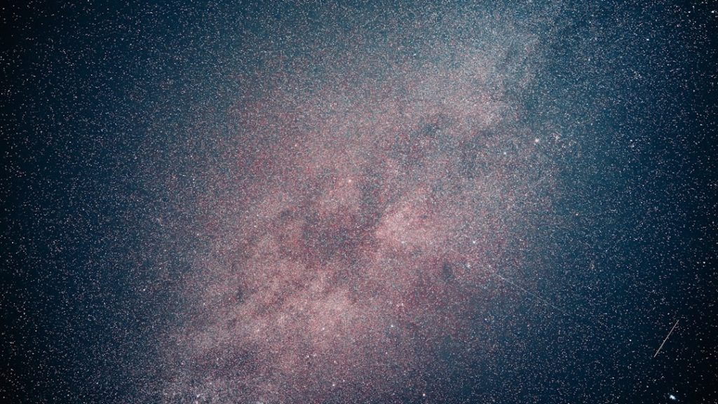 宇宙塵の化学反応、NASA研究が解明