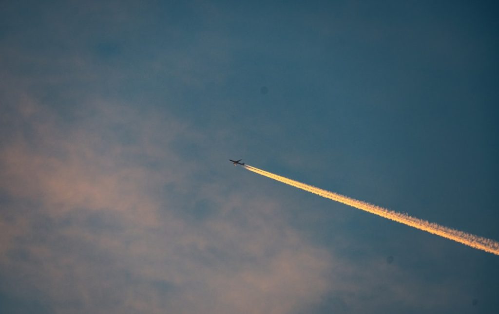 神舟21号が地球帰還 中国の有人宇宙船ミッション完了