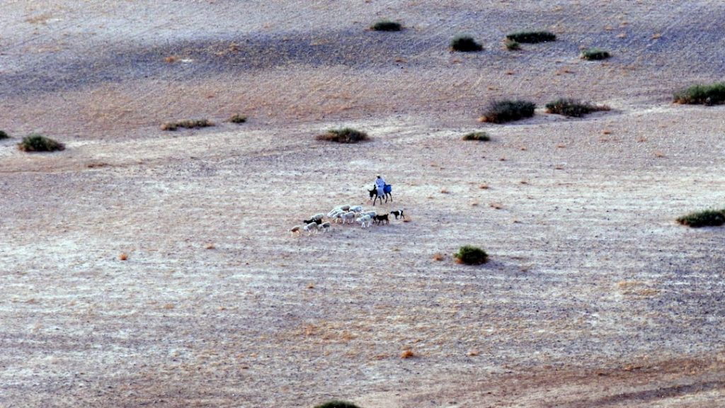 NASA火星探査機キュリオシティ、岩石除去に成功