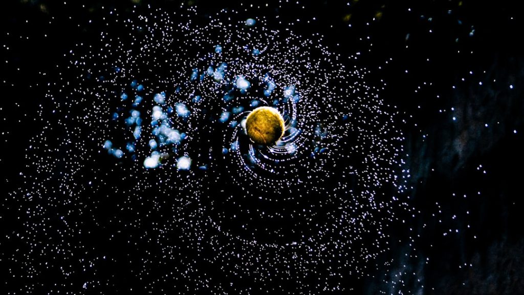 宇宙循環説が支持されない理由〜インフレーション理論の優位性