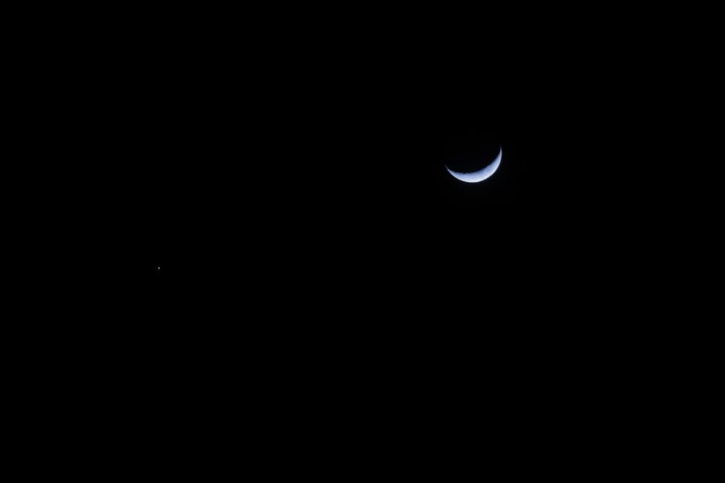 月が金星を隠す「金星食」、2026年6月17日に昼間に観測可能