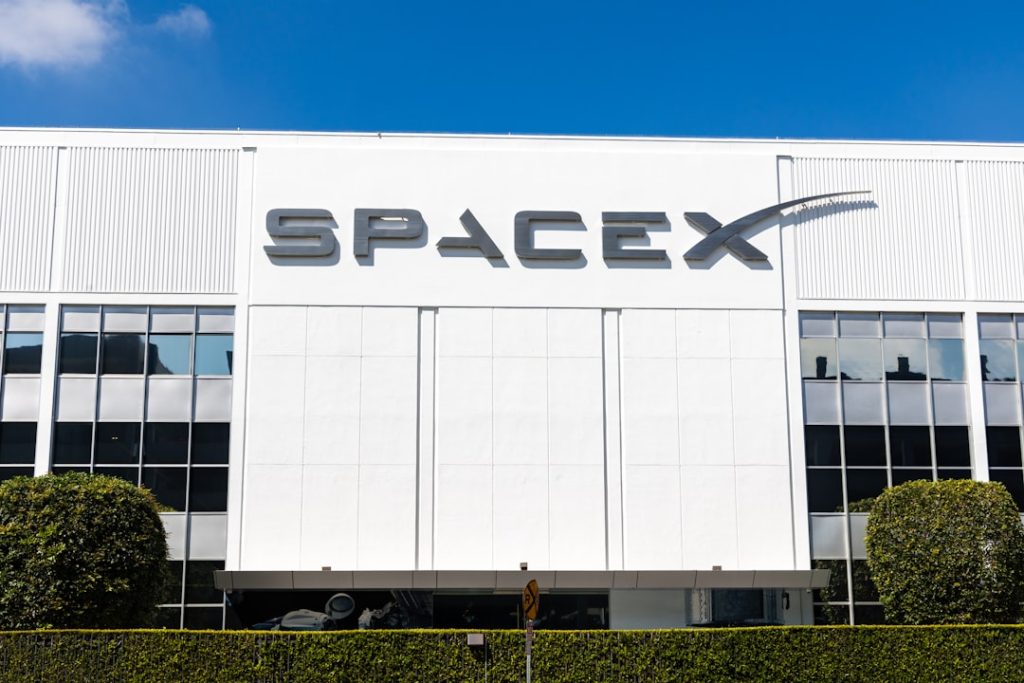 SpaceX、米偵察衛星を打ち上げ 国家安全保障強化へ