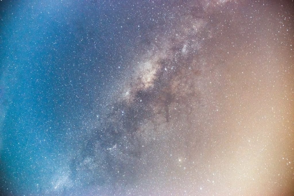 オーストラリアの隕石クレーター、30億年前の最古衝突跡を確認