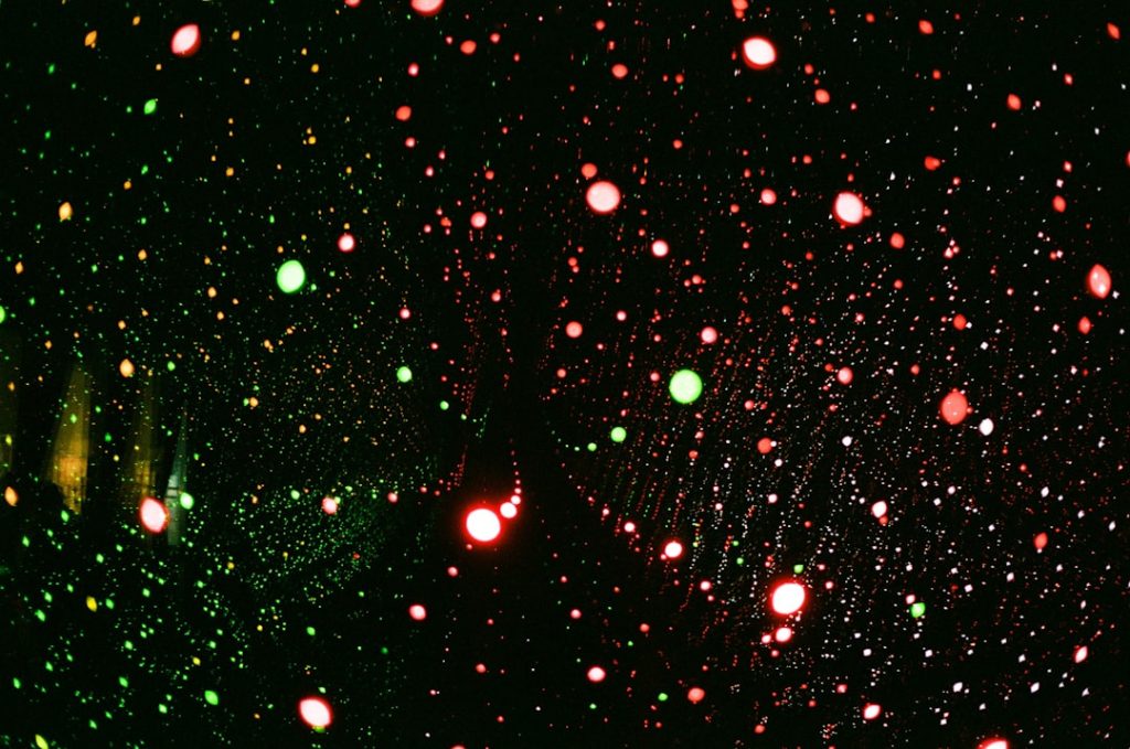 磁場がガスを星形成領域へ導く仕組みを解明