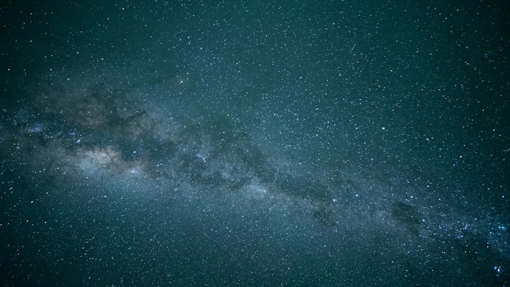 銀河系中心で超新星残骸を発見、ブラックホール近傍の謎に迫る