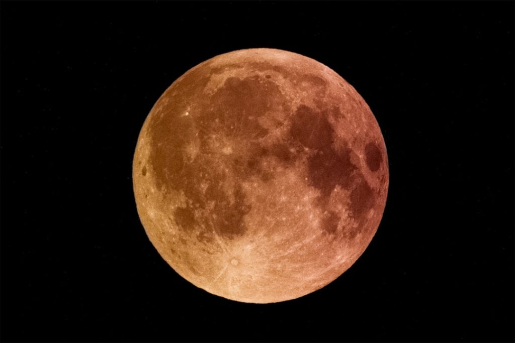 ストロベリームーン、6月の満月が今夜観測可能