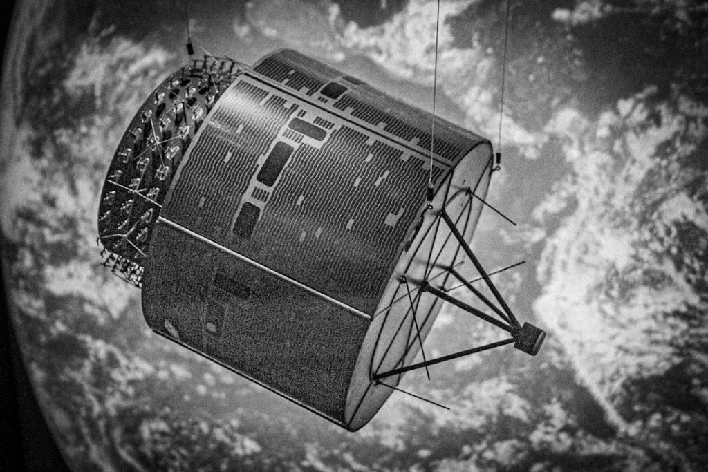 衛星数増加で観測天文学が危機、天文学者が警告