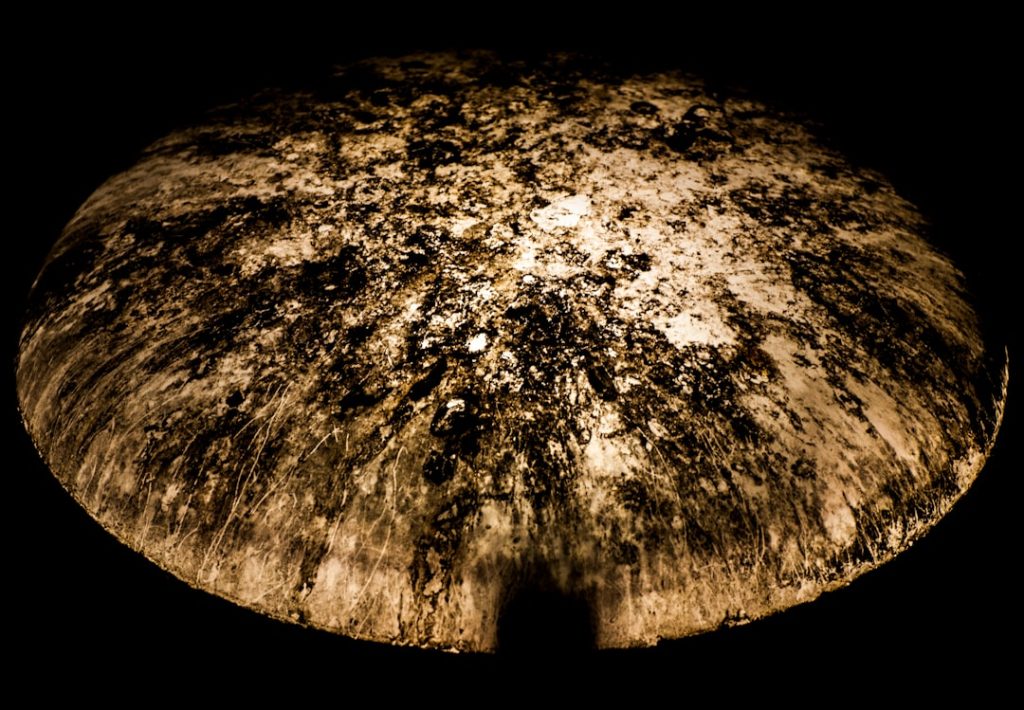 隕石の猛烈な衝撃で地球最古の地殻が消滅、5億年の宇宙の激しい衝撃で解明