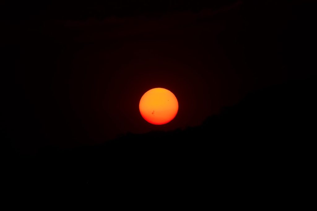 地球は太陽の膨張から生き残る可能性、新研究が示唆