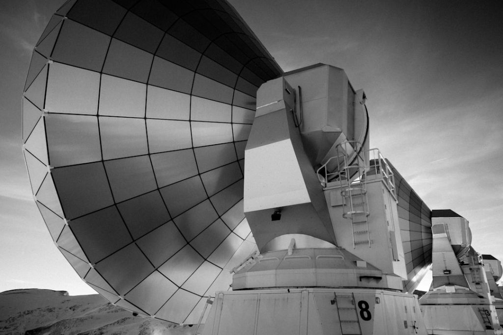 QOSMIC、衛星通信向け光地上局に333万ドル調達