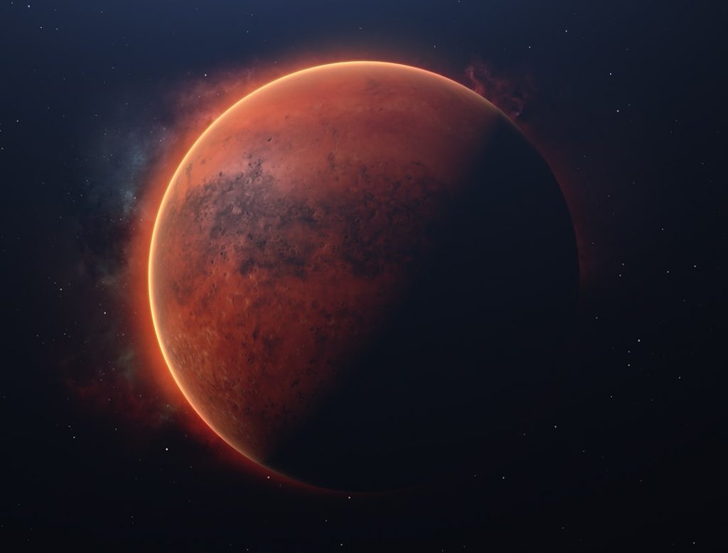 サイキが捉えた火星の三日月、小惑星プシケへ接近中